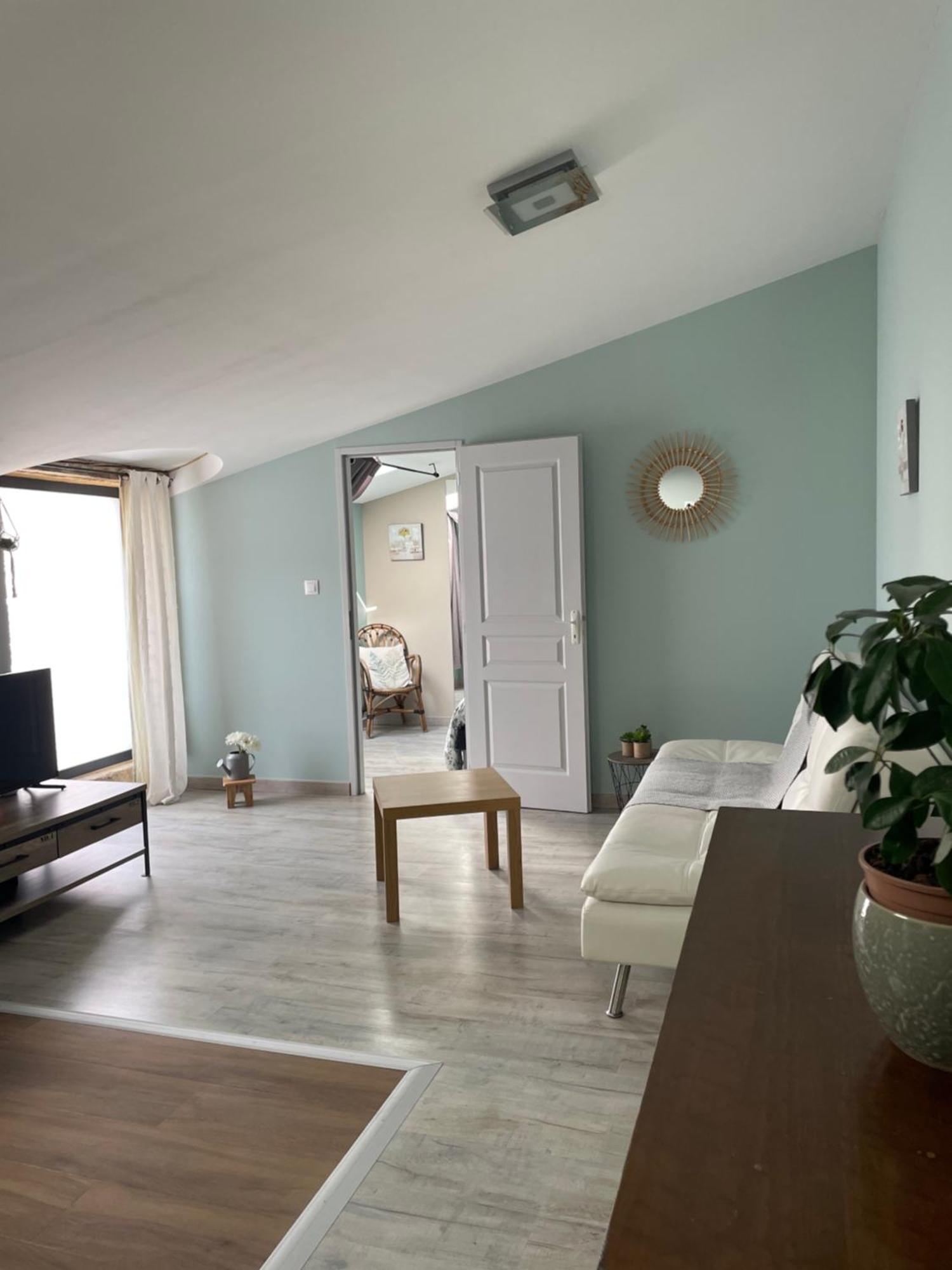 Pacificae Apartment *